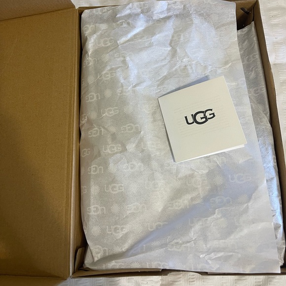 Ugg Fluff Yeah Slides - Picture 4 of 7